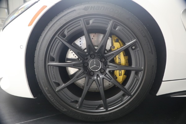 Used 2025 Mercedes-Benz AMG GT 63 for sale $165,900 at Bugatti of Greenwich in Greenwich CT 06830 26