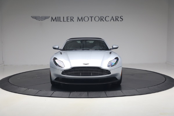 Used 2019 Aston Martin DB11 Volante for sale $105,900 at Bugatti of Greenwich in Greenwich CT 06830 24