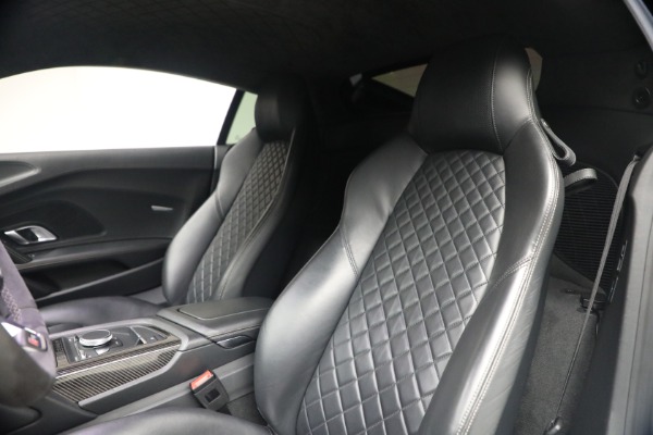 Used 2020 Audi R8 5.2 quattro V10 performance for sale $213,900 at Bugatti of Greenwich in Greenwich CT 06830 21