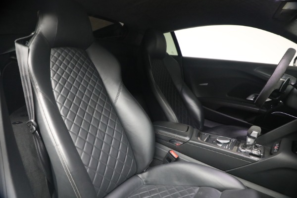 Used 2020 Audi R8 5.2 quattro V10 performance for sale $213,900 at Bugatti of Greenwich in Greenwich CT 06830 24