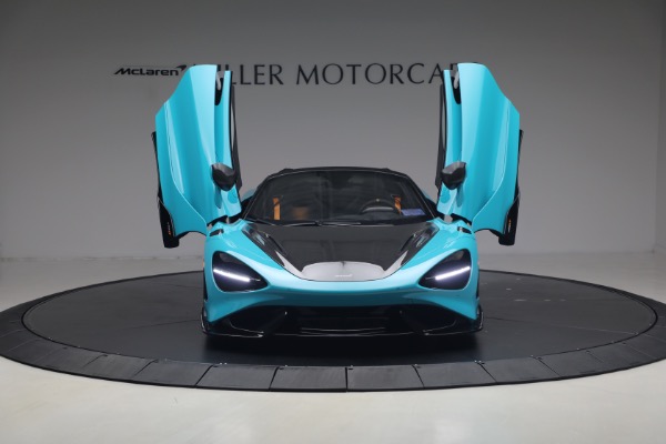 Used 2022 McLaren 765LT Spider for sale $599,900 at Bugatti of Greenwich in Greenwich CT 06830 13