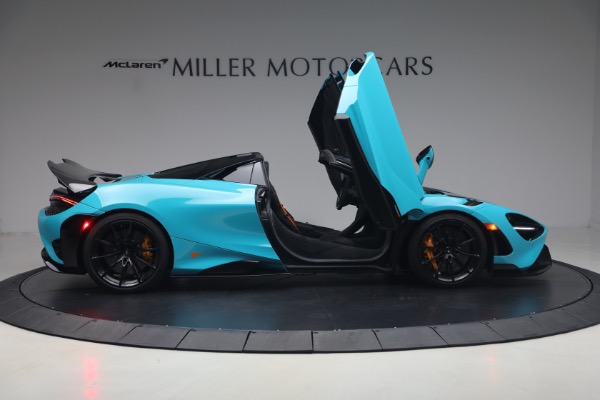 Used 2022 McLaren 765LT Spider for sale $599,900 at Bugatti of Greenwich in Greenwich CT 06830 19