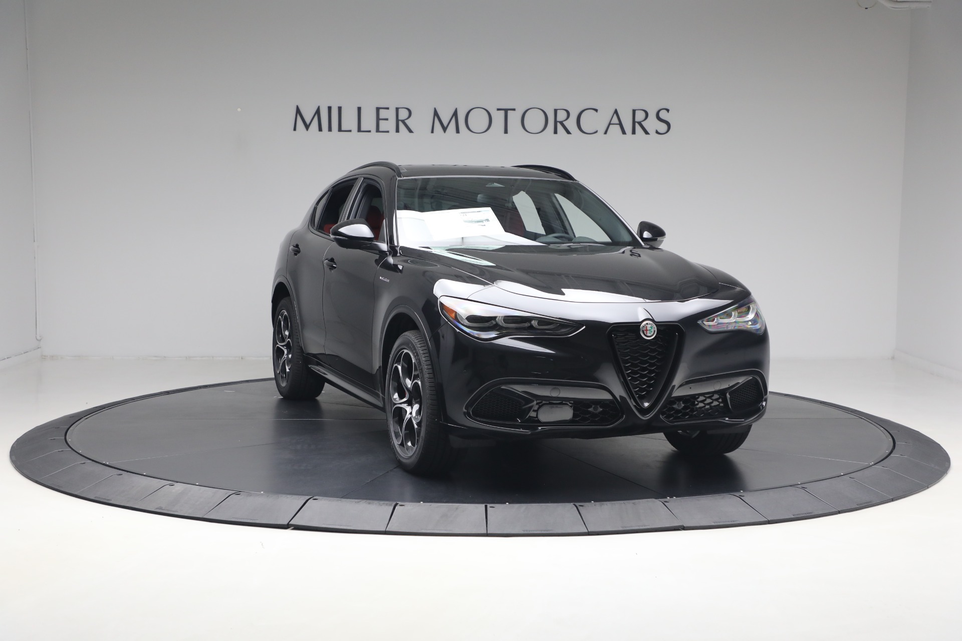 2026 Alfa Romeo Stelvio Base - Photo 11