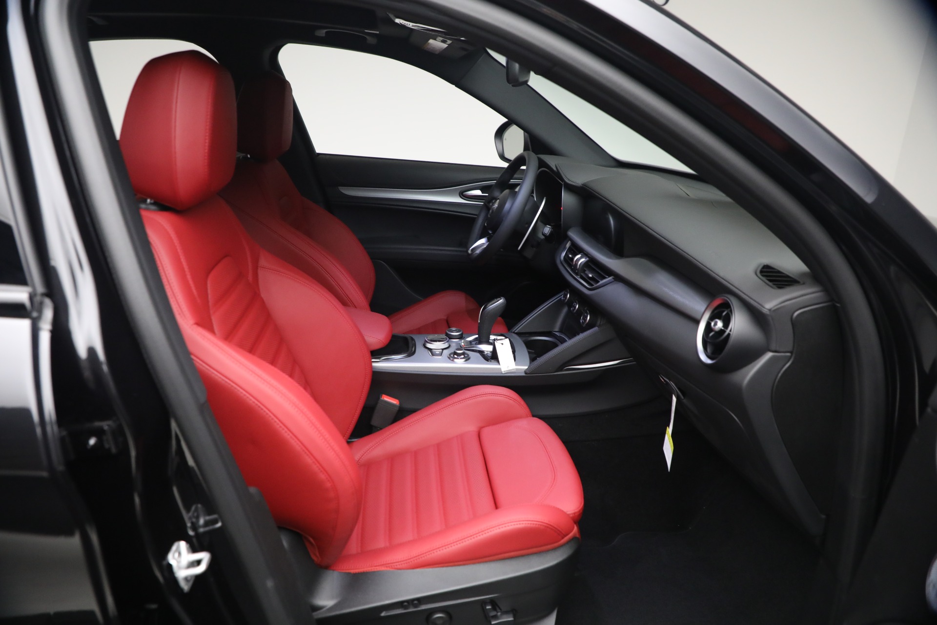 2026 Alfa Romeo Stelvio Base - Photo 14