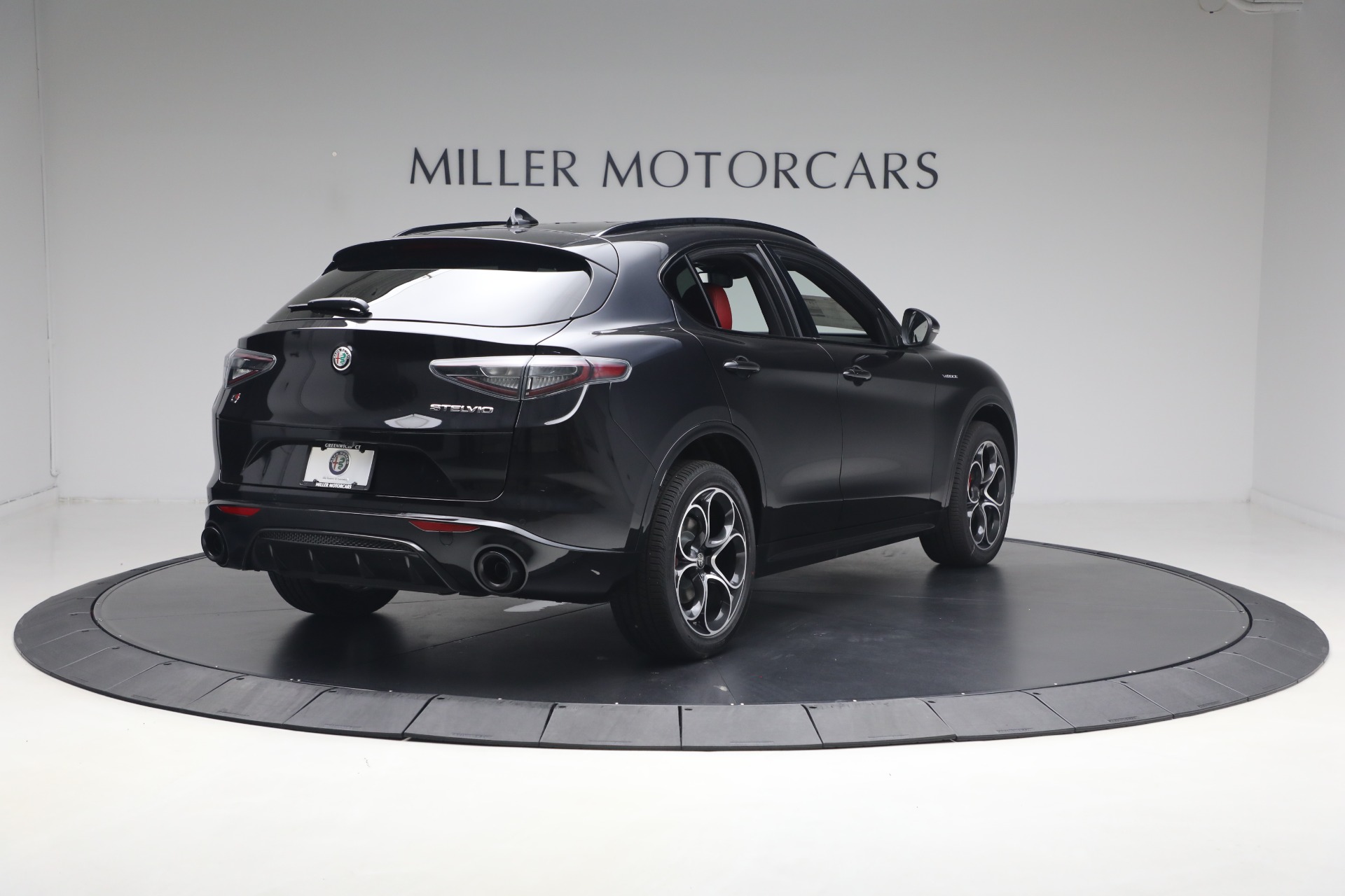 2026 Alfa Romeo Stelvio Base - Photo 7