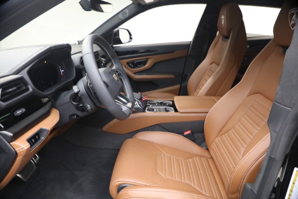 Used 2025 Lamborghini Urus SE for sale $305,900 at Bugatti of Greenwich in Greenwich CT 06830 13