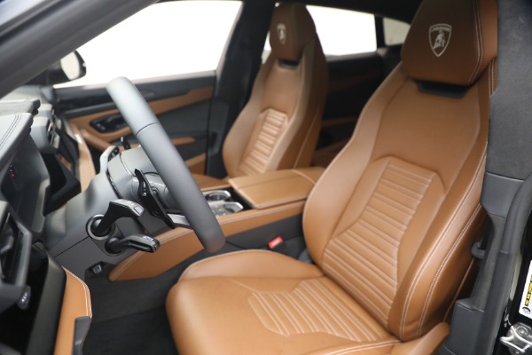 Used 2025 Lamborghini Urus SE for sale $305,900 at Bugatti of Greenwich in Greenwich CT 06830 14