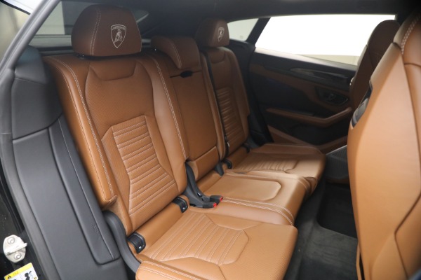 Used 2025 Lamborghini Urus SE for sale $305,900 at Bugatti of Greenwich in Greenwich CT 06830 23