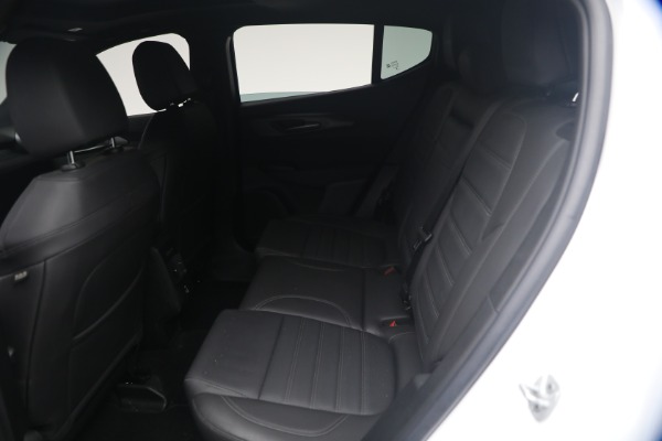Used 2024 Alfa Romeo Tonale Hybrid Ti for sale $26,900 at Bugatti of Greenwich in Greenwich CT 06830 21