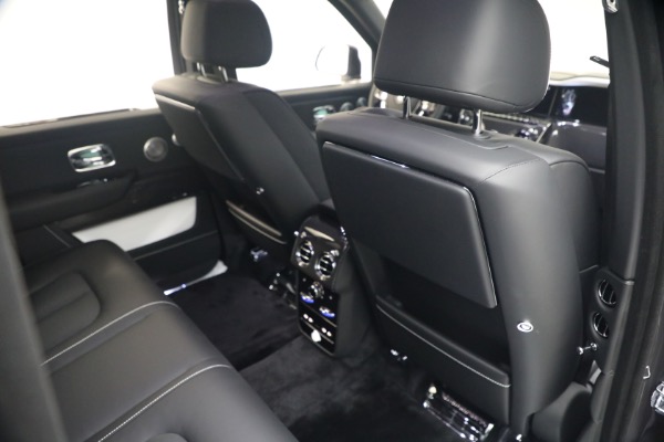 New 2027 Rolls-Royce Black Badge Cullinan for sale $576,350 at Bugatti of Greenwich in Greenwich CT 06830 24
