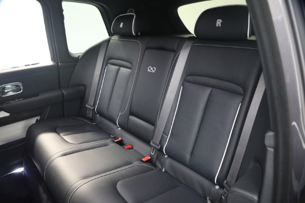 New 2027 Rolls-Royce Black Badge Cullinan for sale $576,350 at Bugatti of Greenwich in Greenwich CT 06830 28