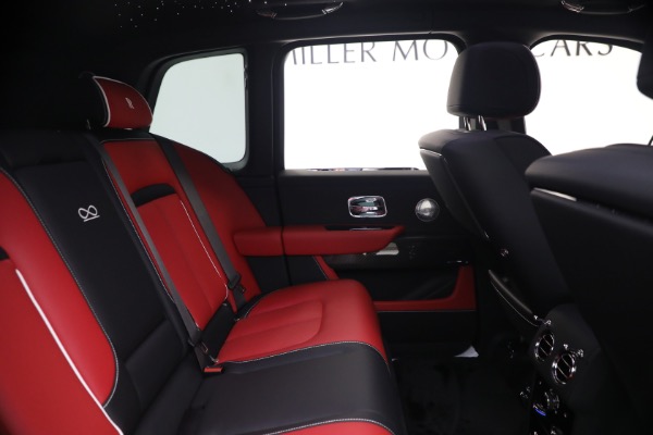 New 2027 Rolls-Royce Black Badge Cullinan for sale $588,050 at Bugatti of Greenwich in Greenwich CT 06830 22