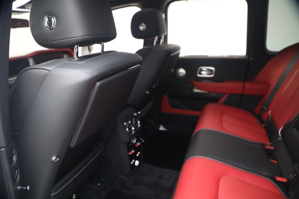 New 2027 Rolls-Royce Black Badge Cullinan for sale $588,050 at Bugatti of Greenwich in Greenwich CT 06830 28
