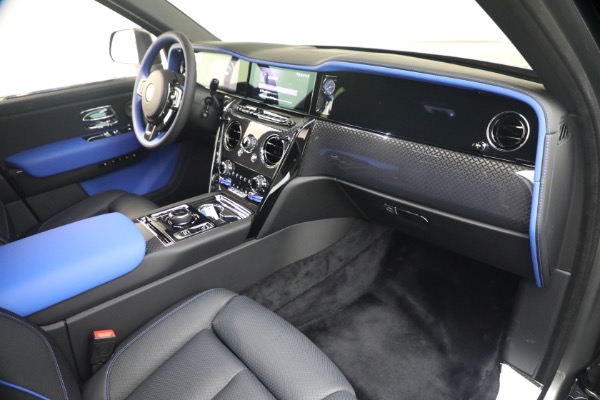 New 2027 Rolls-Royce Black Badge Cullinan for sale $592,250 at Bugatti of Greenwich in Greenwich CT 06830 22