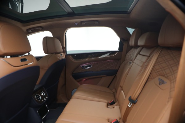 New 2026 Bentley Bentayga Azure for sale $291,615 at Bugatti of Greenwich in Greenwich CT 06830 19