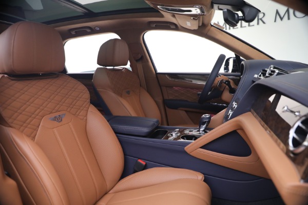 New 2026 Bentley Bentayga Azure for sale $291,615 at Bugatti of Greenwich in Greenwich CT 06830 24