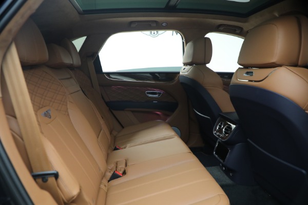 New 2026 Bentley Bentayga Azure V8 for sale $291,615 at Bugatti of Greenwich in Greenwich CT 06830 26