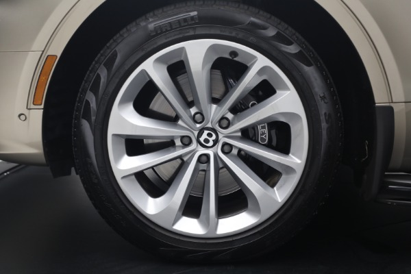Used 2021 Bentley Bentayga V8 for sale $119,900 at Bugatti of Greenwich in Greenwich CT 06830 14