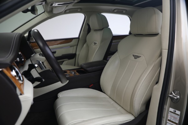 Used 2021 Bentley Bentayga V8 for sale $119,900 at Bugatti of Greenwich in Greenwich CT 06830 20