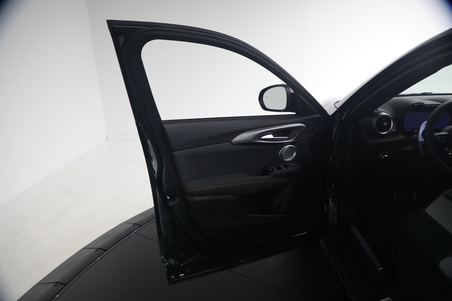 2026 Alfa Romeo Tonale Veloce - Photo 21