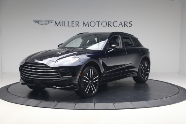 2025 Aston Martin DBX