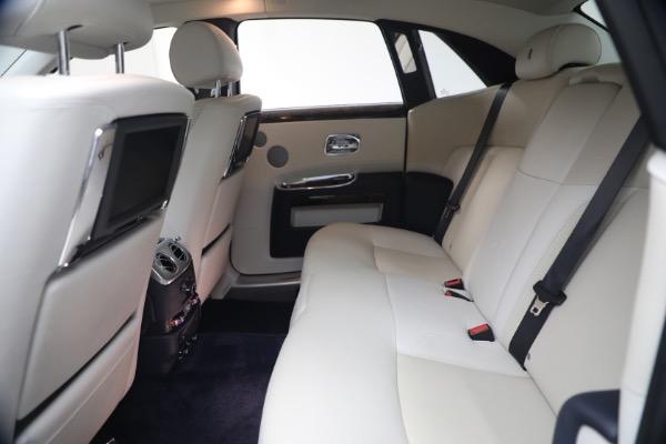 Used 2014 Rolls-Royce Ghost for sale $139,900 at Bugatti of Greenwich in Greenwich CT 06830 20