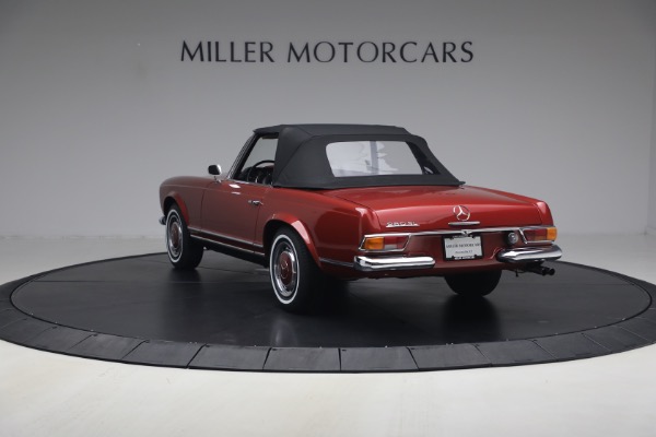 Used 1968 Mercedes-Benz 280SL for sale $229,900 at Bugatti of Greenwich in Greenwich CT 06830 26