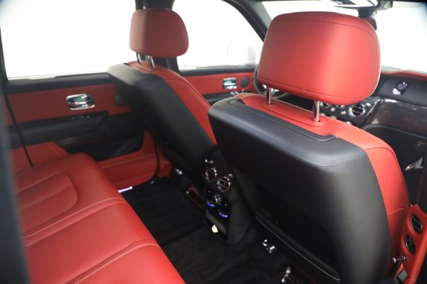 Used 2021 Rolls-Royce Black Badge Cullinan for sale $289,900 at Bugatti of Greenwich in Greenwich CT 06830 26