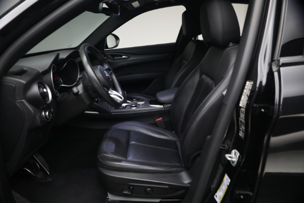 Used 2022 Alfa Romeo Stelvio TI for sale $27,900 at Bugatti of Greenwich in Greenwich CT 06830 14