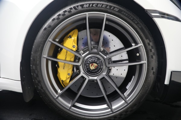 Used 2022 Porsche 911 Turbo S for sale $242,900 at Bugatti of Greenwich in Greenwich CT 06830 27