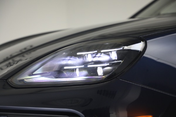 Used 2024 Porsche Cayenne S for sale $79,900 at Bugatti of Greenwich in Greenwich CT 06830 25