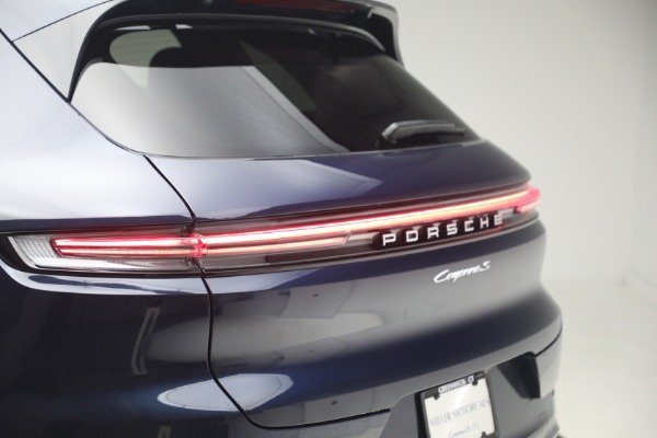 Used 2024 Porsche Cayenne S for sale $79,900 at Bugatti of Greenwich in Greenwich CT 06830 26