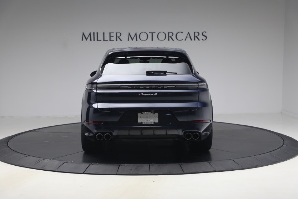 Used 2024 Porsche Cayenne S for sale $79,900 at Bugatti of Greenwich in Greenwich CT 06830 6