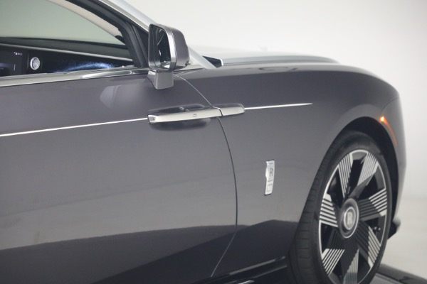 Used 2024 Rolls-Royce Spectre for sale $399,900 at Bugatti of Greenwich in Greenwich CT 06830 14