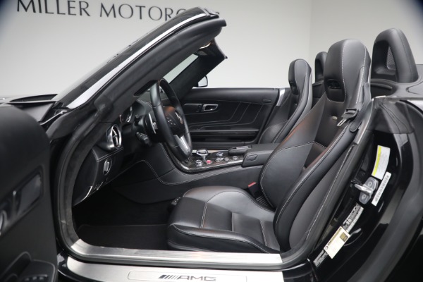 Used 2012 Mercedes-Benz SLS AMG for sale $139,900 at Bugatti of Greenwich in Greenwich CT 06830 13