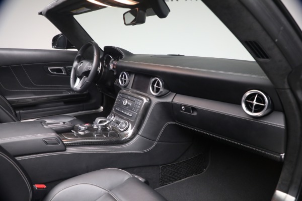 Used 2012 Mercedes-Benz SLS AMG for sale $139,900 at Bugatti of Greenwich in Greenwich CT 06830 18