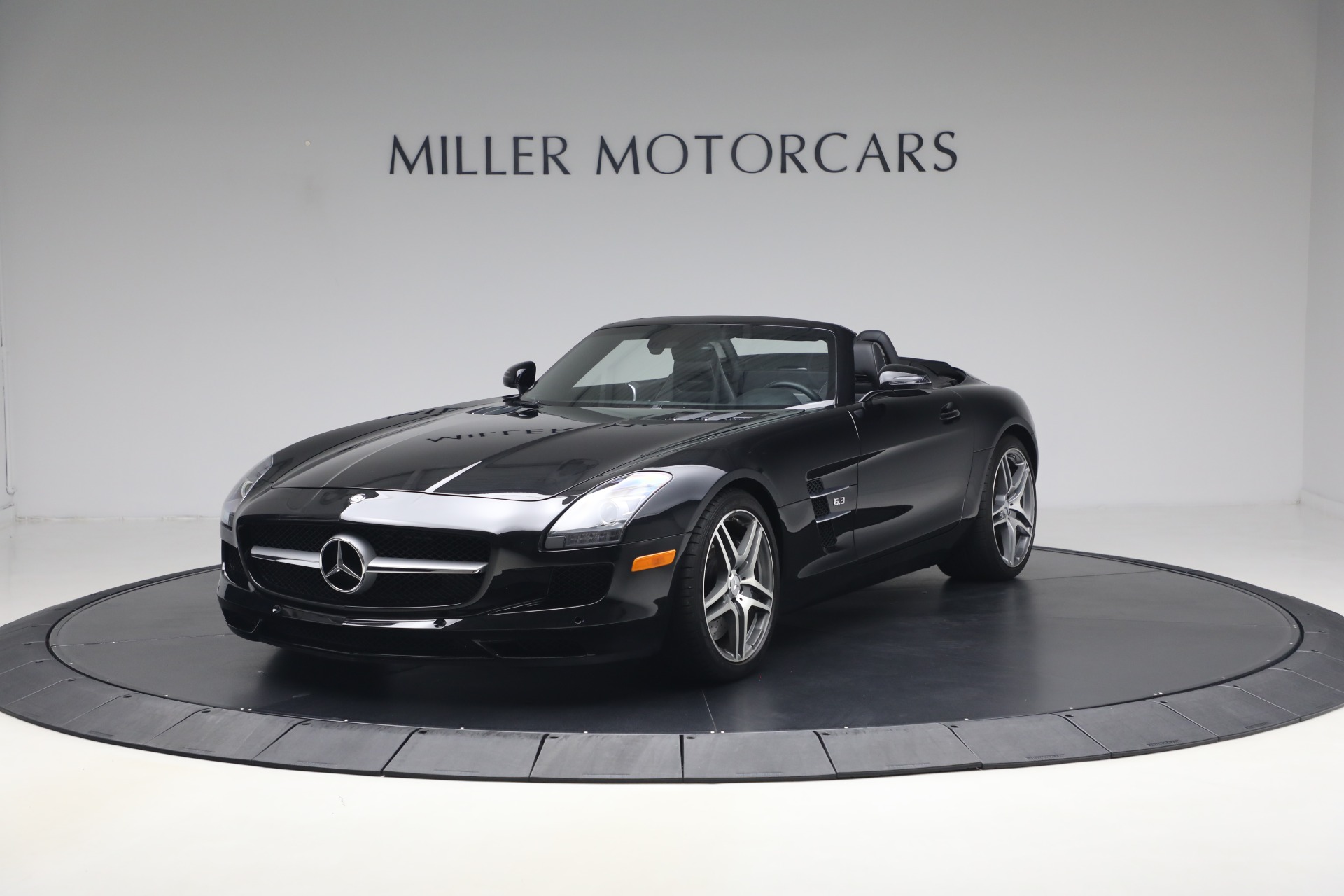 Used 2012 Mercedes-Benz SLS AMG for sale $139,900 at Bugatti of Greenwich in Greenwich CT 06830 1