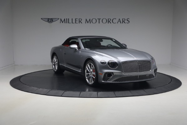 Used 2022 Bentley Continental GTC V8 for sale $219,900 at Bugatti of Greenwich in Greenwich CT 06830 24