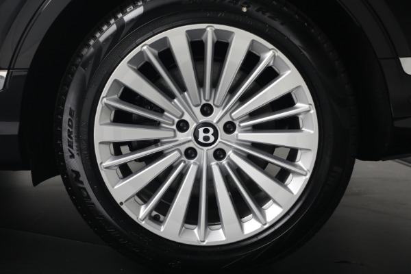 New 2026 Bentley Bentayga V8 for sale $244,330 at Bugatti of Greenwich in Greenwich CT 06830 15
