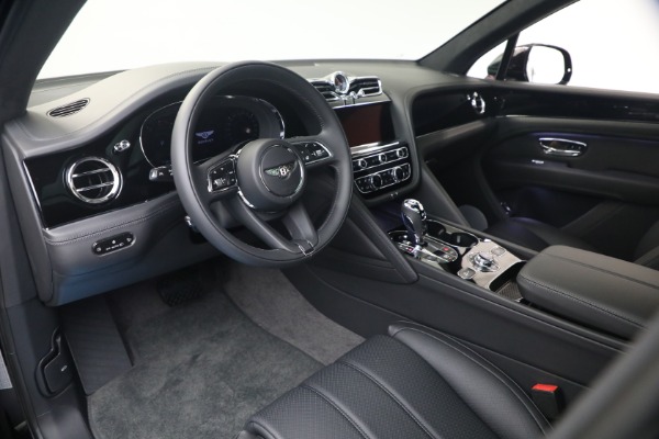 New 2026 Bentley Bentayga V8 for sale $244,330 at Bugatti of Greenwich in Greenwich CT 06830 19