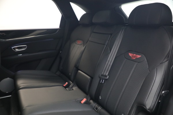 New 2026 Bentley Bentayga V8 for sale $244,330 at Bugatti of Greenwich in Greenwich CT 06830 24