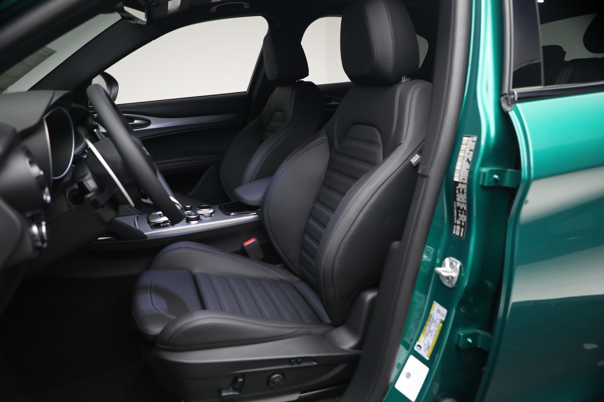 2026 Alfa Romeo Stelvio Base - Photo 14