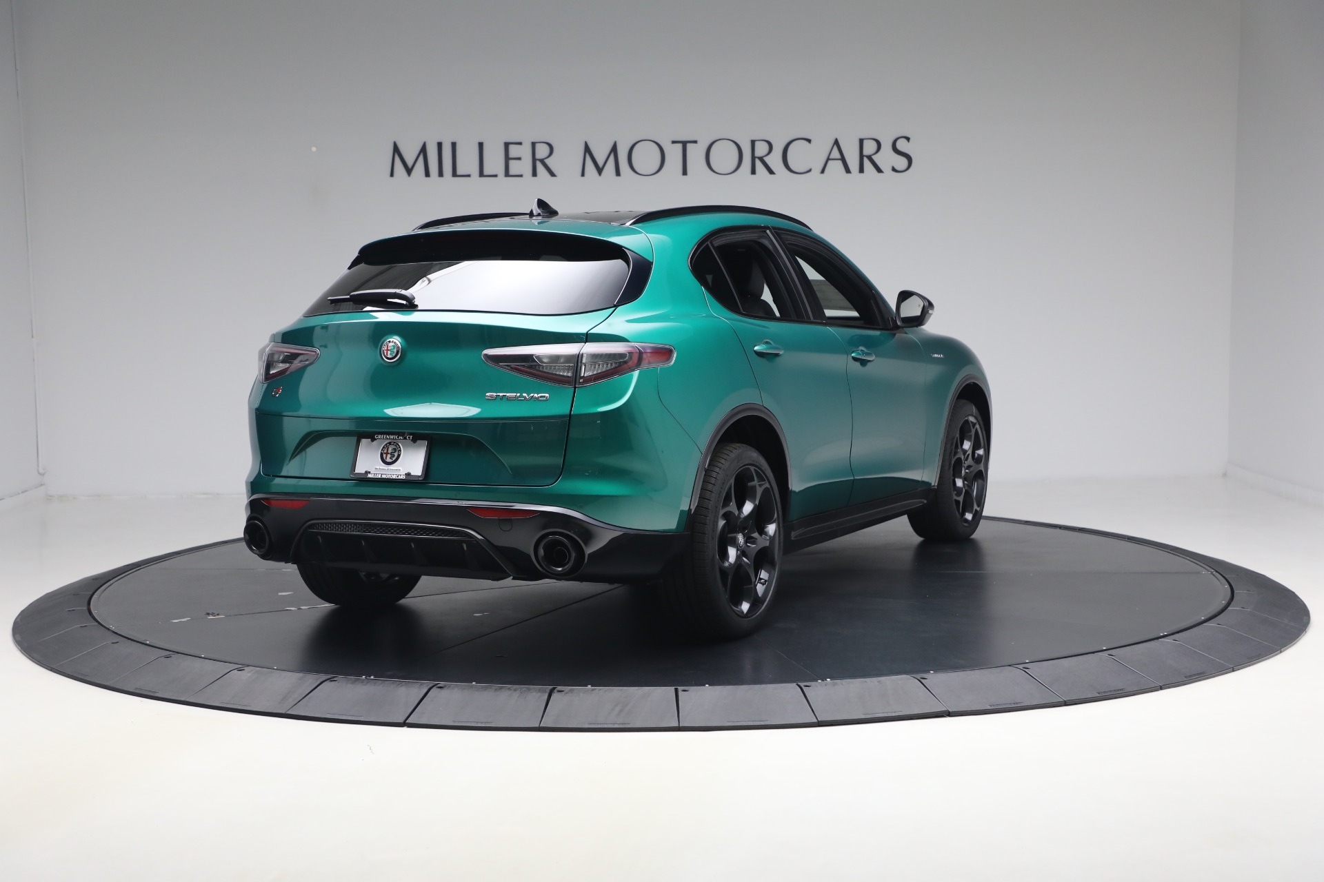 2026 Alfa Romeo Stelvio Base - Photo 6