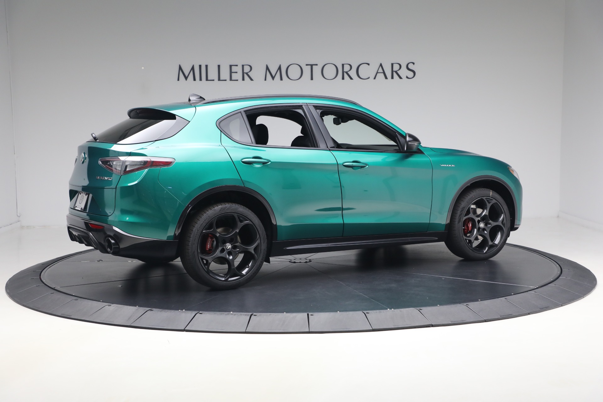 2026 Alfa Romeo Stelvio Base - Photo 7