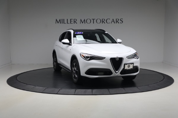 Used 2023 Alfa Romeo Stelvio Ti for sale $32,900 at Bugatti of Greenwich in Greenwich CT 06830 11