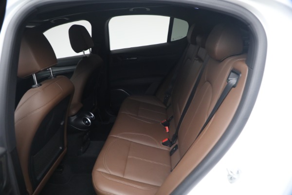 Used 2023 Alfa Romeo Stelvio Ti for sale $32,900 at Bugatti of Greenwich in Greenwich CT 06830 15