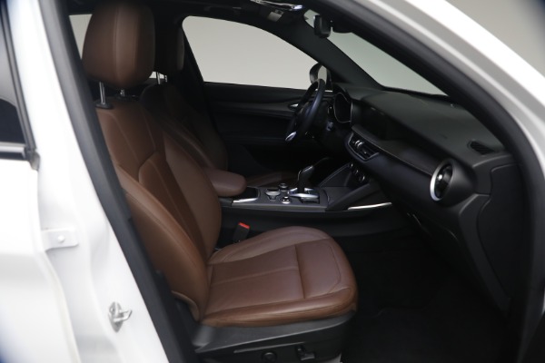 Used 2023 Alfa Romeo Stelvio Ti for sale $32,900 at Bugatti of Greenwich in Greenwich CT 06830 16