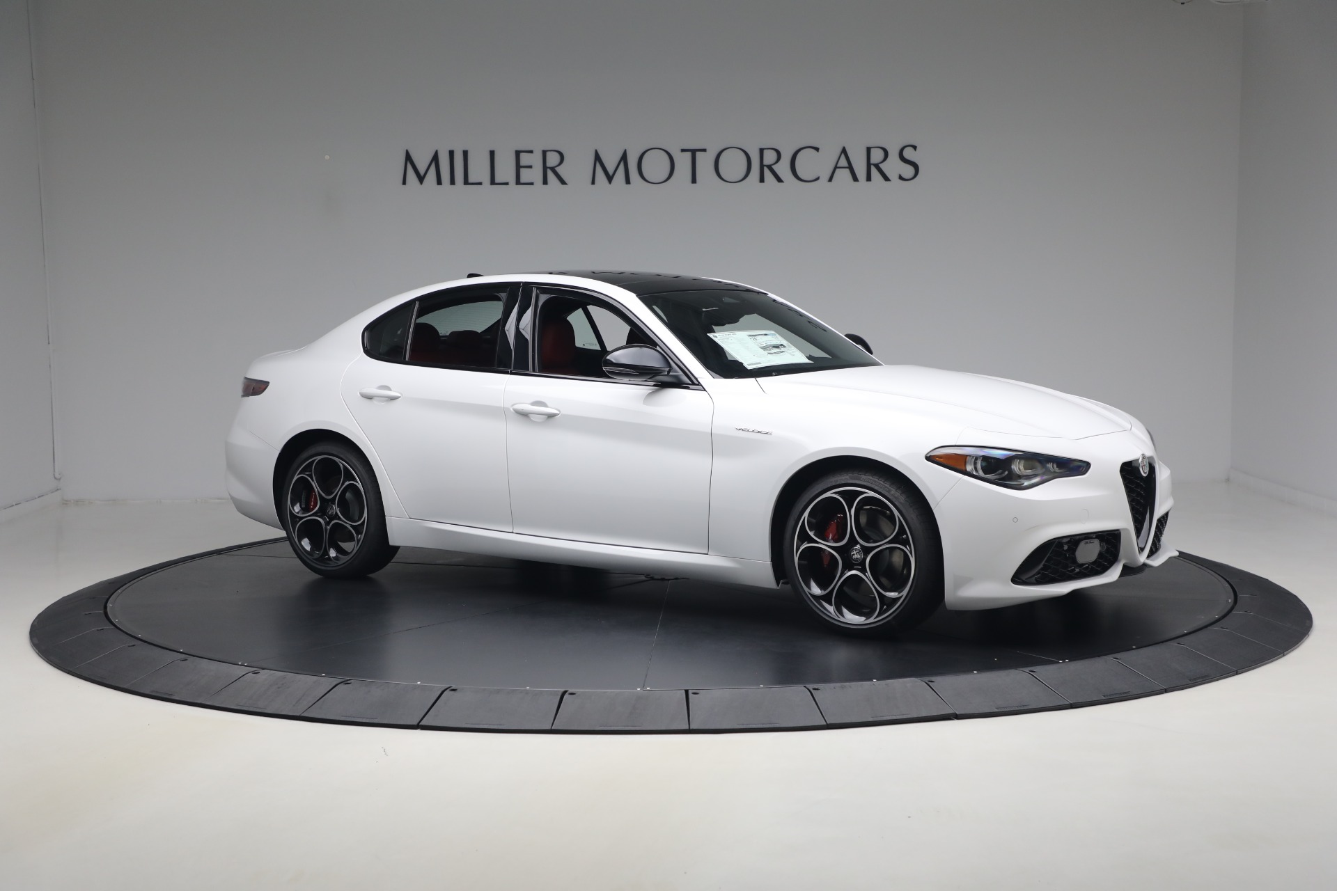 2026 Alfa Romeo Giulia Base - Photo 11