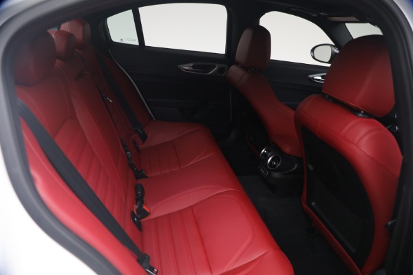 New 2026 Alfa Romeo Giulia Veloce for sale $55,870 at Bugatti of Greenwich in Greenwich CT 06830 20