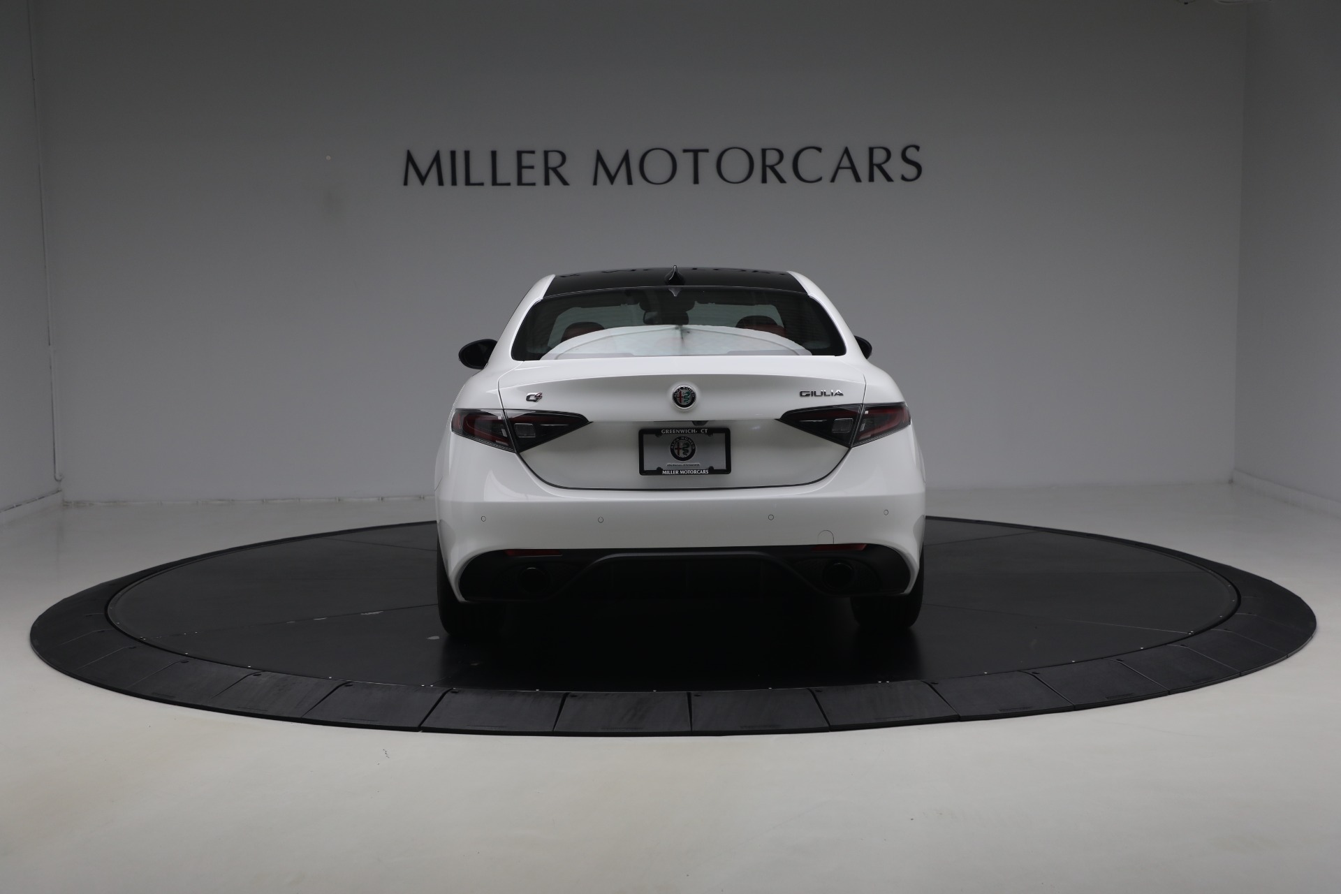 2026 Alfa Romeo Giulia Base - Photo 7
